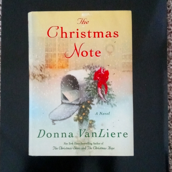 📚 The Christmas Note Book - Picture 1 of 3